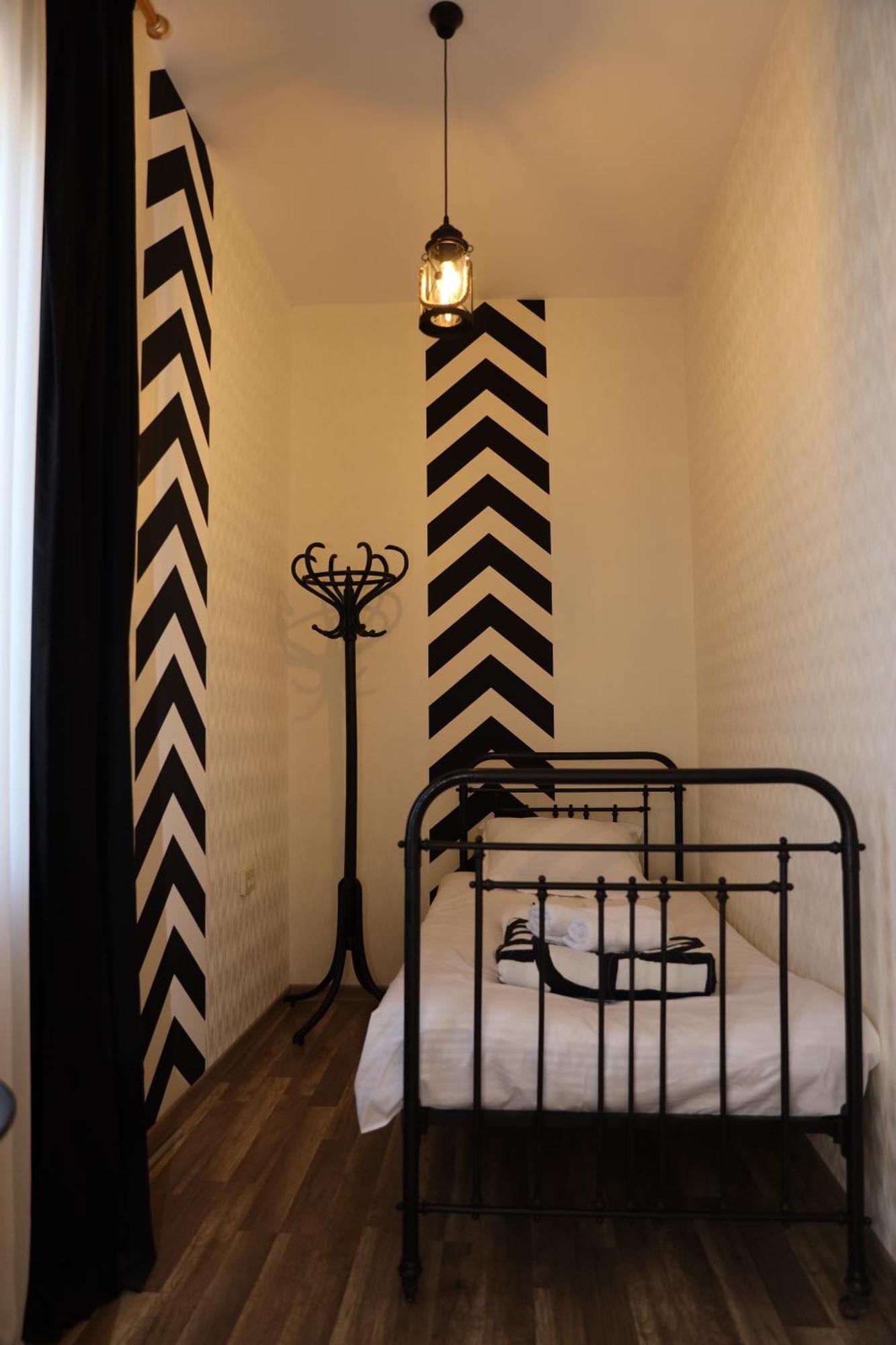 Отель Feel House T'erjola Экстерьер фото